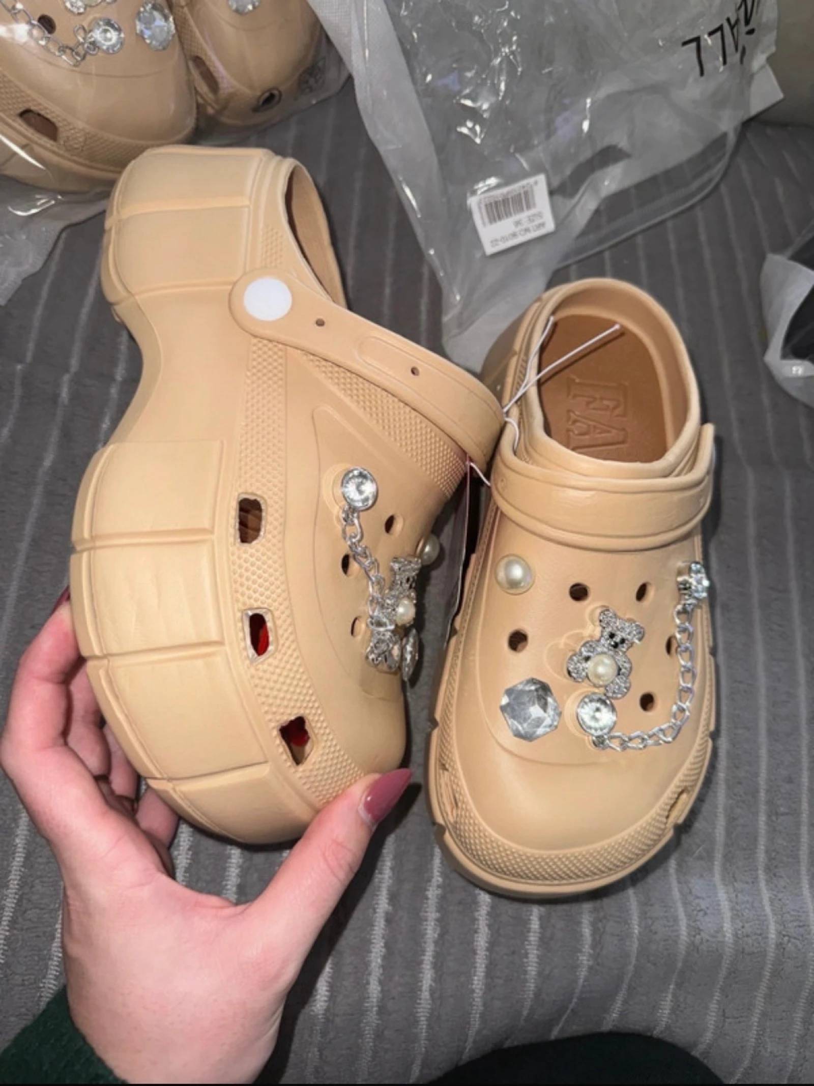Schoen – photo 2